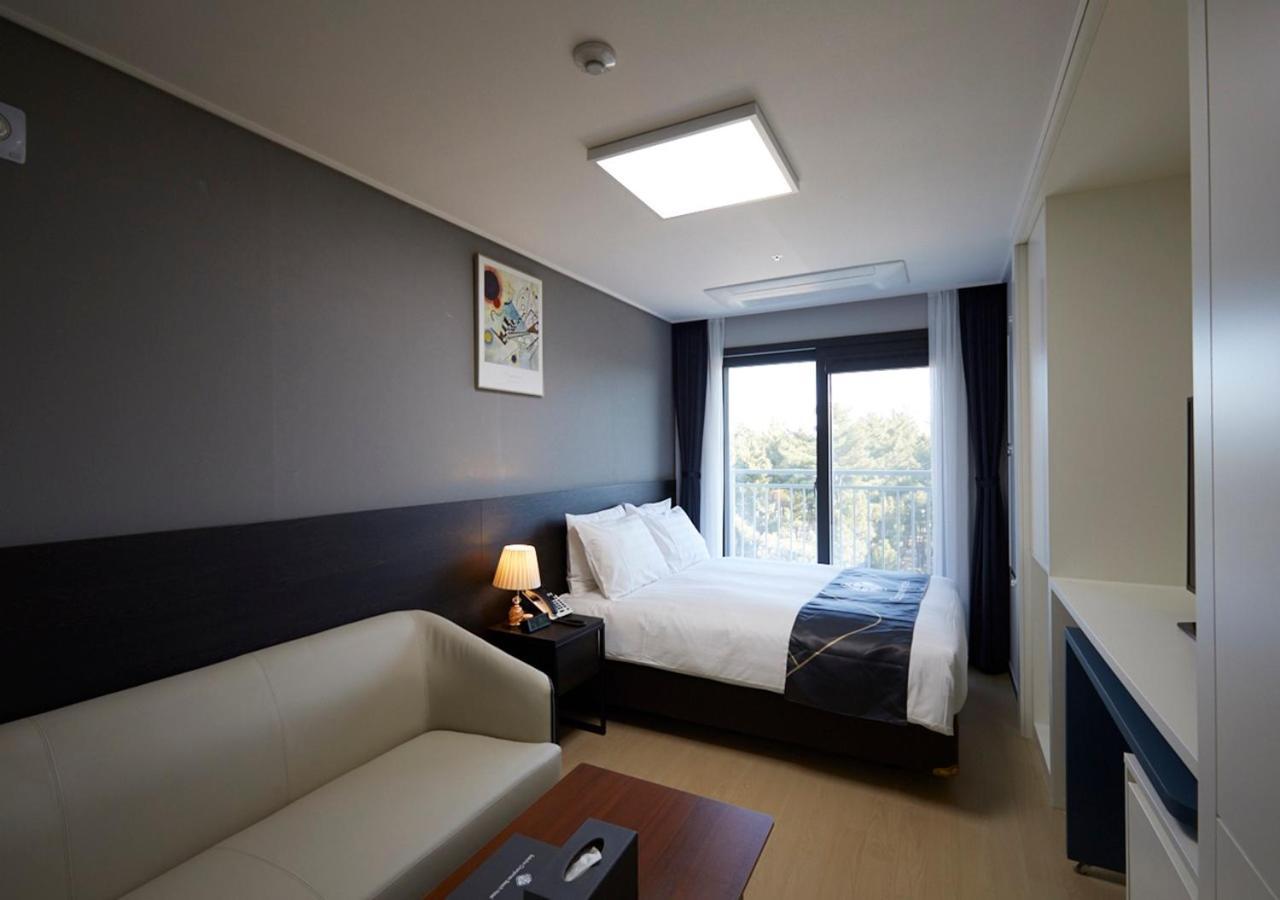Sokcho Chonpines Beach Hotel Dış mekan fotoğraf